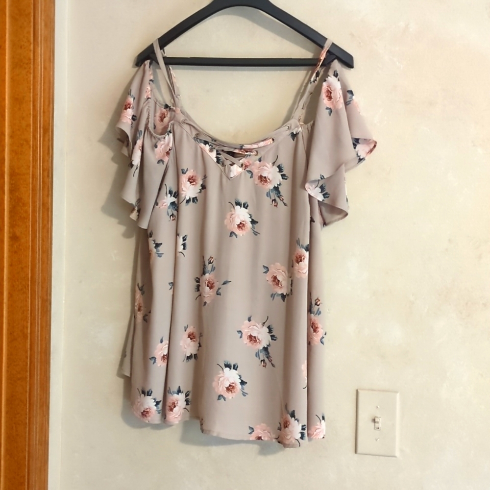Torrid tan floral print off the shoulder blouse